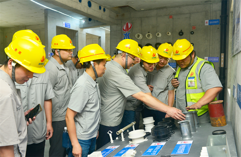 为进一步推进优质客户高效履约，提升交付品质、达成客户满意，2025年6月25日，尊龙时凯建设集团在上海组织召开2025年越秀地产、华润置业客户履约推进会。